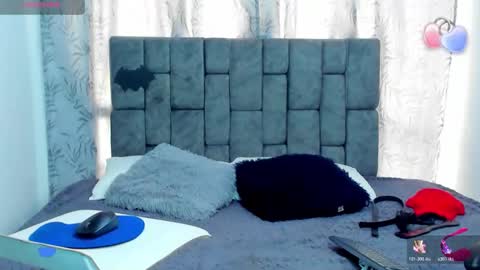 lessly online show from November 10, 7:09 pm