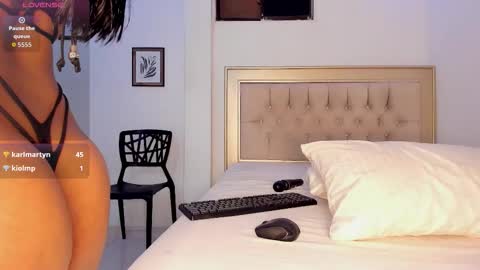 Letizia online show from March 8, 2:59 am