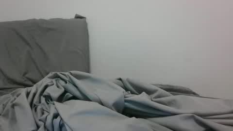 lets_play143 online show from April 11, 6:30 am