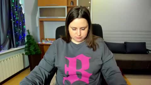 Naomi online show from December 14, 7:14 am