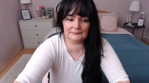 Mary online show from March 28, 1:43 pm