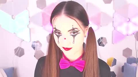 Alexia online show from October 4, 9:15 am