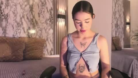 lexi splitt online show from November 29, 6:01 pm