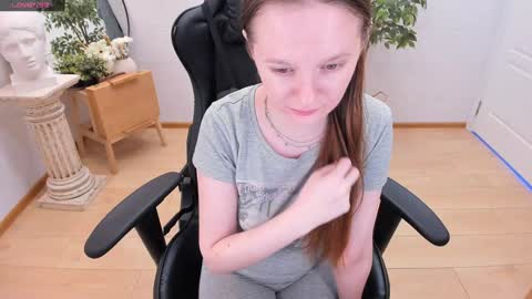 Lexi online show from January 21, 6:54 am