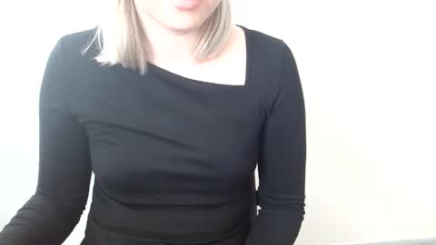 Leyla online show from March 15, 8:05 am