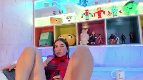 LEZY online show from November 15, 8:10 pm