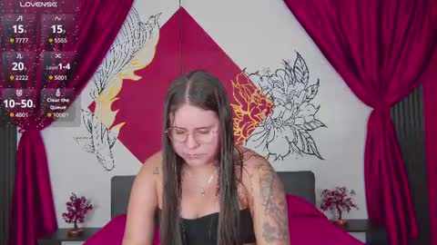 Lia Avalon online show from June 26, 11:33 am