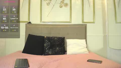 lia_harper_ online show from September 14, 1:42 pm