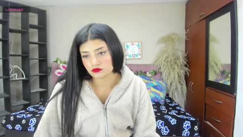 lia online show from February 17, 8:16 pm