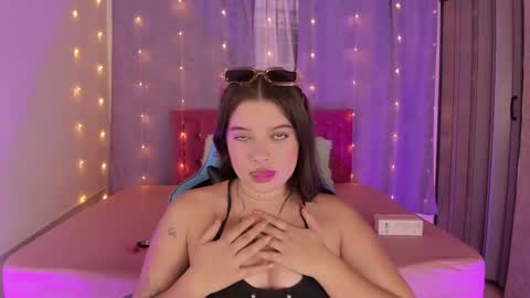 lia_little18 online show from January 26, 4:09 am