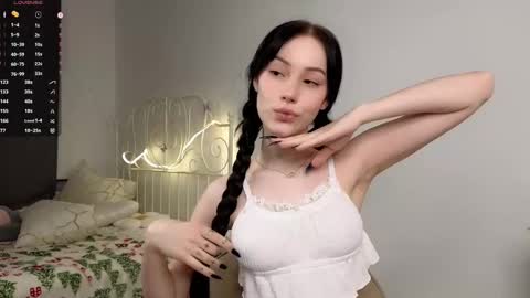 Lia  online show from March 10, 9:34 am