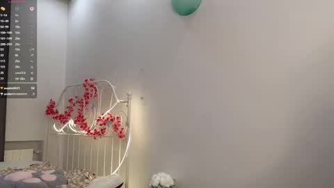 Lia  online show from December 14, 9:59 am