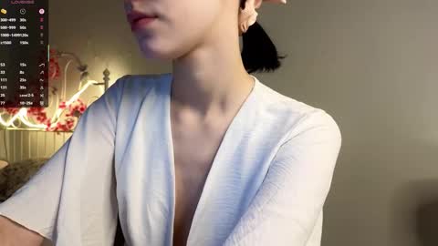 Lia  online show from October 14, 9:45 am