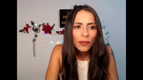 Lia Miller online show from December 5, 1:25 am