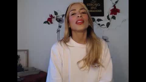 Lia Miller online show from December 19, 12:45 pm