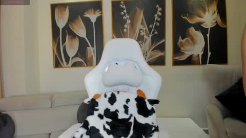 Liam online show from April 18, 7:58 pm