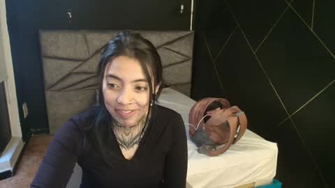 L I A M O N R O E online show from November 27, 12:19 pm