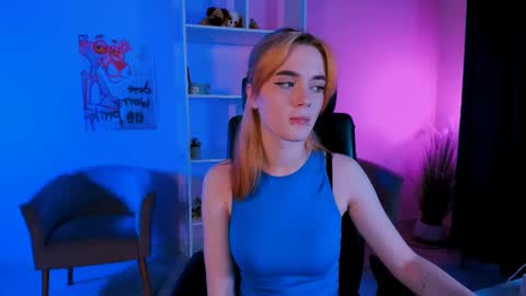 Little Liana  online show from February 12, 4:44 pm