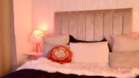 Liora online show from May 4, 10:46 pm