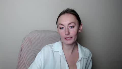 Lia online show from February 19, 7:52 am