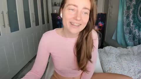 Sasha online show from April 10, 2:34 pm