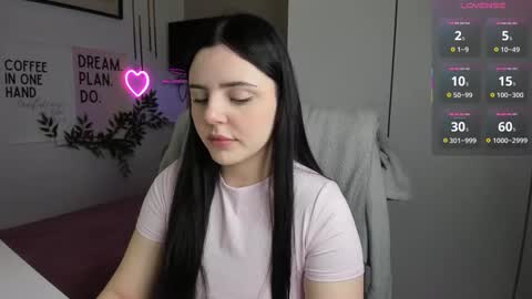 Lia online show from November 18, 7:42 am