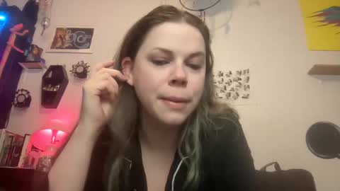 Libby Deetz online show from January 16, 8:54 am