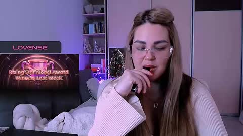 libra_mia online show from January 19, 9:49 am