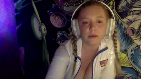 lidlblonde online show from June 27, 4:02 am