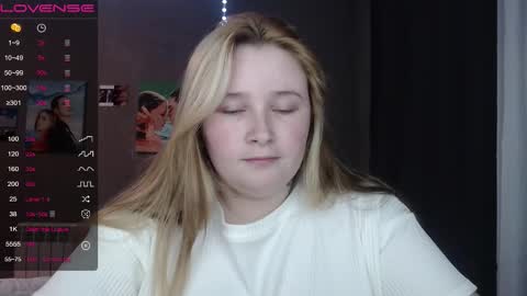 light_lunaa online show from November 9, 1:07 pm