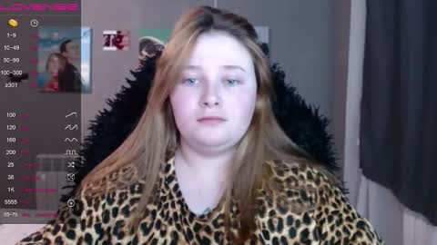 light_lunaa online show from March 15, 3:03 pm