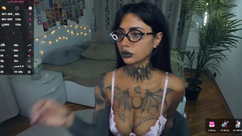 Melissa online show from November 15, 6:36 am