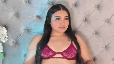 liiabloomm online show from June 23, 5:38 am