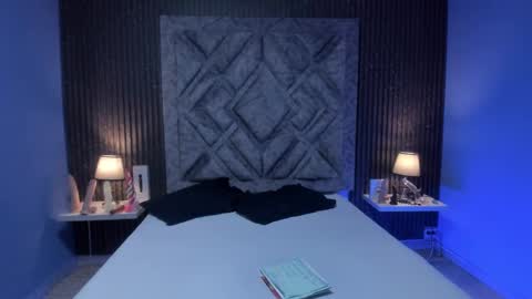         online show from March 12, 11:42 am