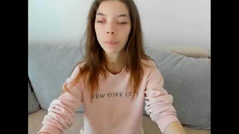 likaaeiston1 online show from March 13, 10:38 am