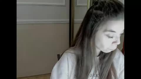 likaaliston online show from December 5, 11:00 am