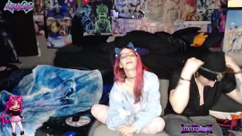 LikeMyAshe online show from February 7, 8:55 am