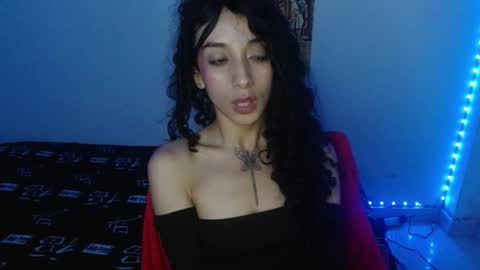 Lisaa online show from March 4, 4:06 am