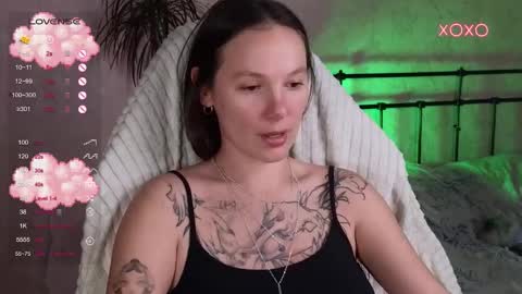 little moon online show from February 28, 6:51 pm