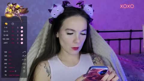 little moon online show from October 31, 1:04 pm