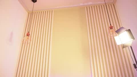 L I L A   online show from February 10, 4:04 am