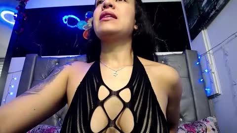   online show from March 12, 12:36 pm