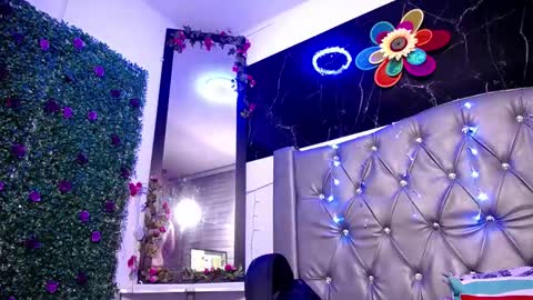   online show from February 19, 11:06 am