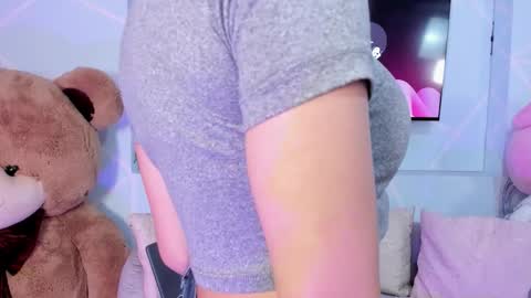 lila noa online show from December 22, 7:28 pm