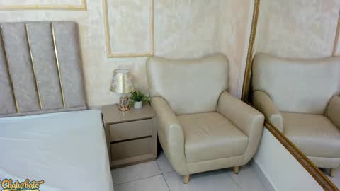 lila bailey  online show from September 9, 7:46 pm