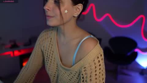 Rebecca online show from March 18, 8:03 pm