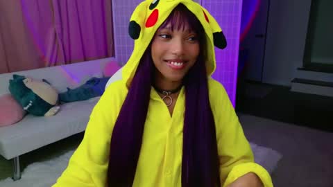 evie online show from March 3, 2:22 am