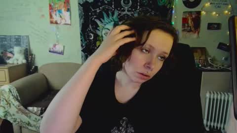 Lil online show from September 12, 11:39 am