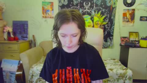 Lil online show from February 28, 2:42 pm