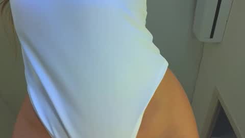 lili__roze_ online show from September 12, 5:41 am